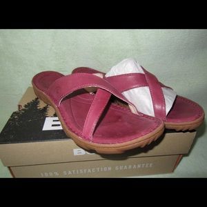 BOGS TODOS SLIDE  SANDALS- W “ NEW IN BOX”  8.5